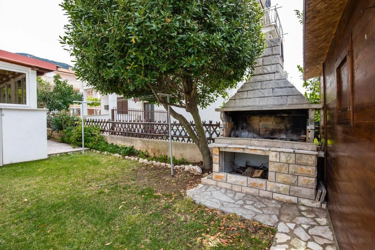 Apartman Lana Baska  Baska (Krk)