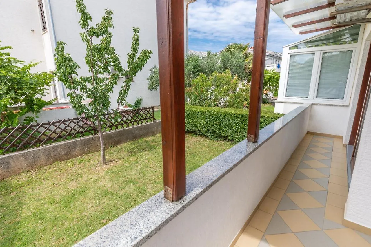 Apartman Lana Baska  Apartment